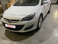 2014 Opel Astra J Рестайлинг, белый, 850000 рублей - вид 1