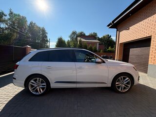 2019 Audi Q7 II (4M), белый, 5300000 рублей, вид 4