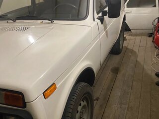 1995 Lada (ВАЗ) 2121 (4x4) I Рестайлинг, белый, 175000 рублей, вид 3
