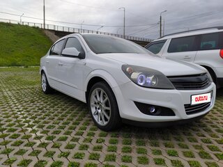 2011 Opel Astra H Рестайлинг, белый, 520000 рублей, вид 3