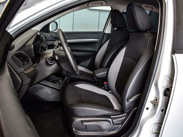 2024 Lada (ВАЗ) Vesta I Рестайлинг (NG), белый - вид 9