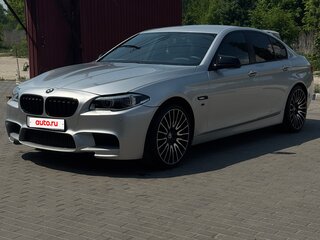 2011 BMW 5 серии 520i VI (F10/F11/F07), серебристый, 1950000 рублей, вид 1