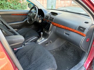 2006 Toyota Avensis II Рестайлинг, красный, 550000 рублей, вид 4