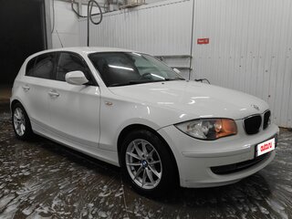 2010 BMW 1 серии 116i I (E81/E82/E87/E88) Рестайлинг, белый, 820000 рублей, вид 4