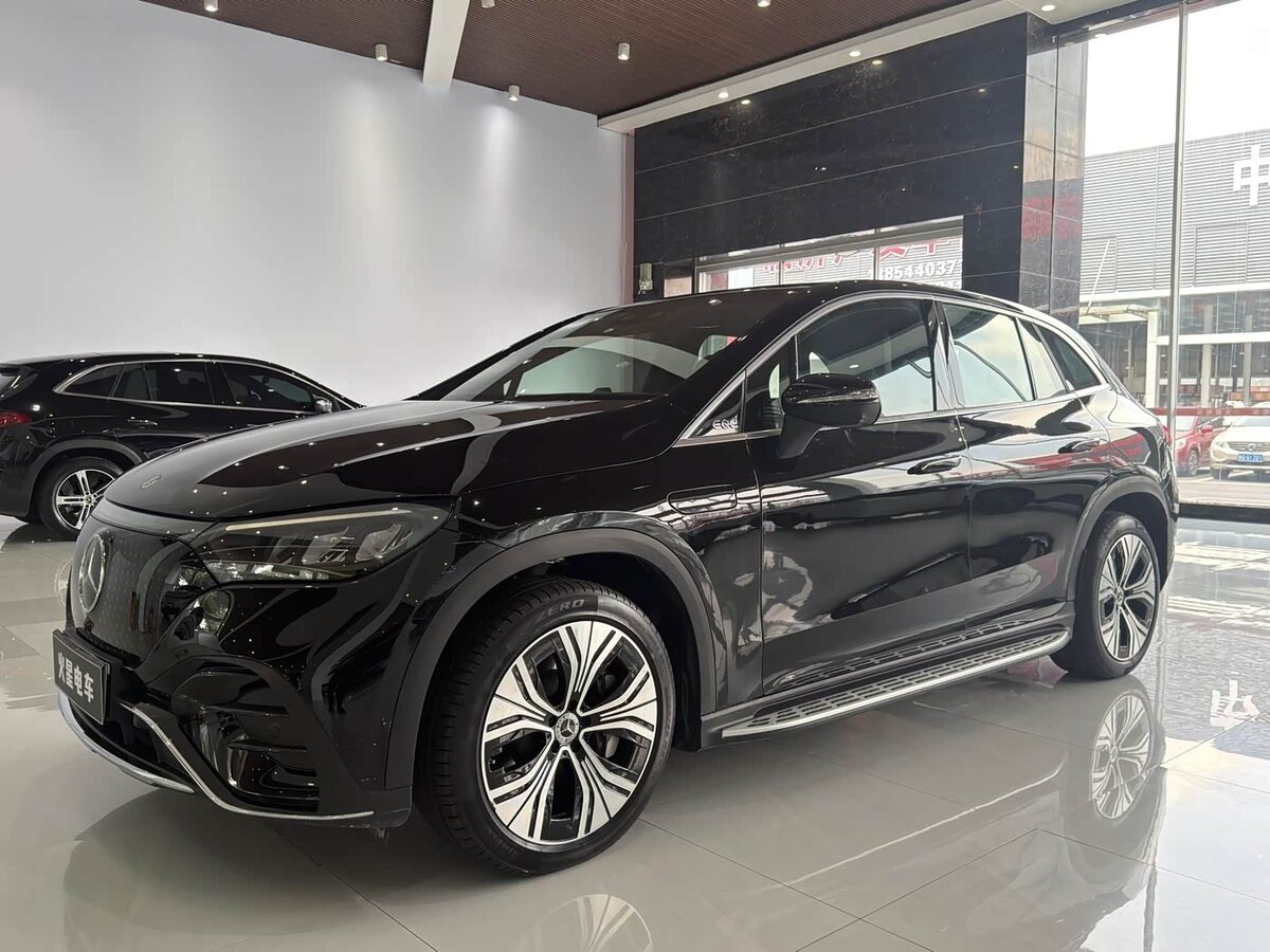 Открыть фотографии: Mercedes-Benz EQE SUV