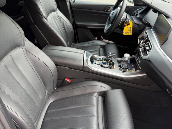 2022 BMW X5 40d IV (G05/G18), белый, 10313000 рублей - вид 4