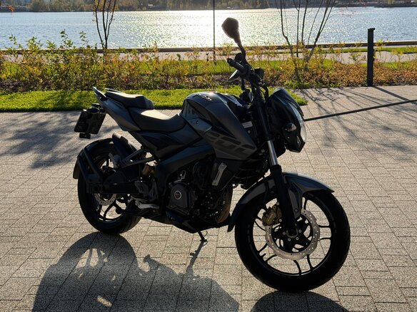 2020 Bajaj Pulsar NS 200, чёрный, 190000 рублей - вид 13