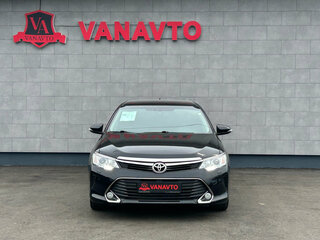 2017 Toyota Camry VII (XV50) Рестайлинг 2, чёрный, 2125000 рублей, вид 2