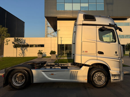 2021 Mercedes-Benz Actros, серебристый, 9999999 рублей, вид 1