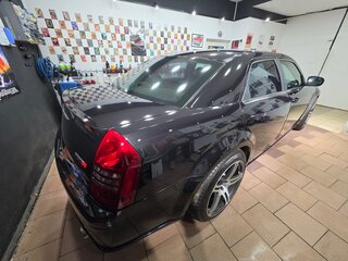 2005 Chrysler 300C SRT8 I, чёрный, 2900000 рублей, вид 5