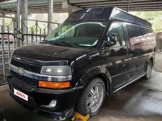 2008 Chevrolet Express II, чёрный, 3000000 рублей, вид 1