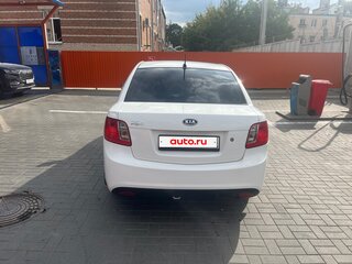 2010 Kia Rio II Рестайлинг, белый, 540000 рублей, вид 5