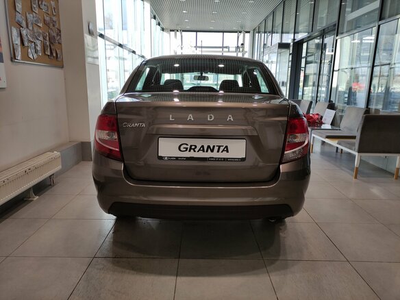 2026 Lada (ВАЗ) Granta I Рестайлинг, коричневый, 1007000 рублей - вид 5