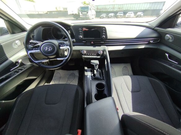 2021 Hyundai Elantra VII (CN7), белый - вид 4