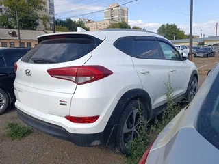 2015 Hyundai Tucson III, белый, 1600000 рублей, вид 3