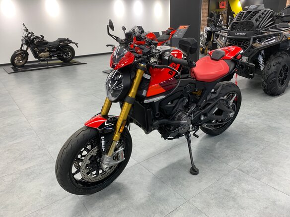 2024 Ducati Monster 937, красный, 1190000 рублей - вид 2