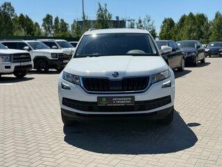 2018 Skoda Kodiaq I, белый, 2450000 рублей, вид 3