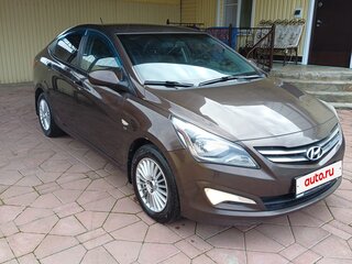 2016 Hyundai Solaris I Рестайлинг, коричневый, 950000 рублей, вид 3