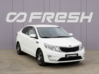 2013 Kia Rio III, белый, 799000 рублей, вид 1