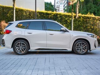 2023 BMW X1 18d sDrive III (U11/U12), белый, 4130000 рублей, вид 5