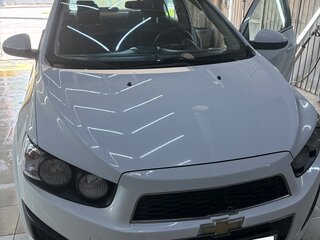 2014 Chevrolet Aveo II, белый, 850000 рублей, вид 2