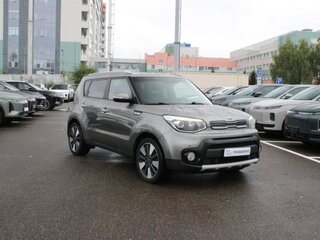 2018 Kia Soul II Рестайлинг, серебристый, 1505000 рублей, вид 5
