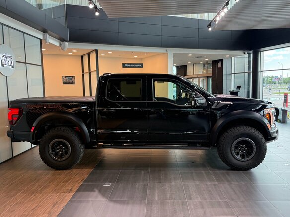 2026 Ford F-150 Raptor SuperCrew Raptor XIV Рестайлинг, чёрный, 16800000 рублей - вид 7