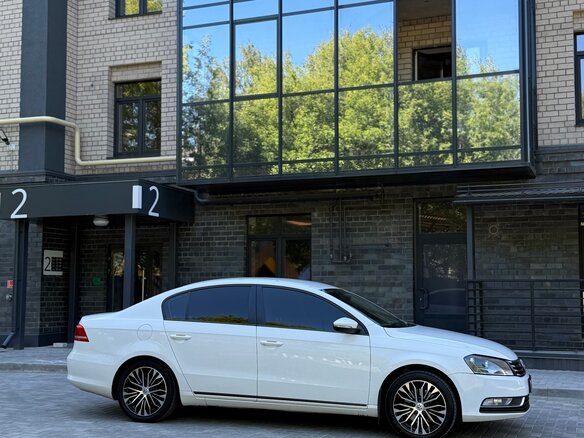 2012 Volkswagen Passat B7, белый