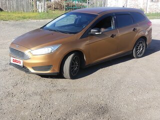 2016 Ford Focus III Рестайлинг, жёлтый, 633333 рублей, вид 4