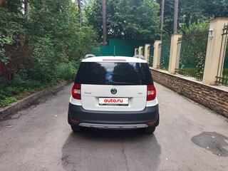 2012 Skoda Yeti I, белый, 850000 рублей, вид 4