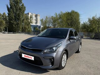 2019 Kia Rio IV, серый, 1570000 рублей, вид 1