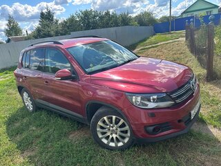2012 Volkswagen Tiguan I Рестайлинг, красный, 870000 рублей, вид 3