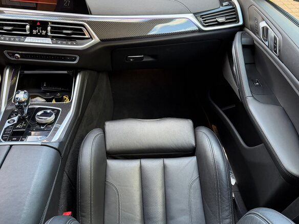2021 BMW X6 40i III (G06), чёрный, 7750000 рублей - вид 15
