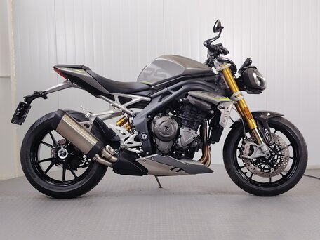 2021 Triumph Speed Triple, серый, 1169000 рублей, вид 1
