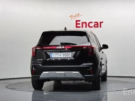 2023 Kia Seltos I Рестайлинг, чёрный, 2150000 рублей, вид 4