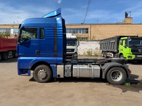2023 Sinotruk Sitrak C7H, синий, 5868000 рублей, вид 5