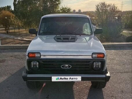 1995 Lada (ВАЗ) 2121 (4x4) I Рестайлинг, белый, 370000 рублей, вид 2