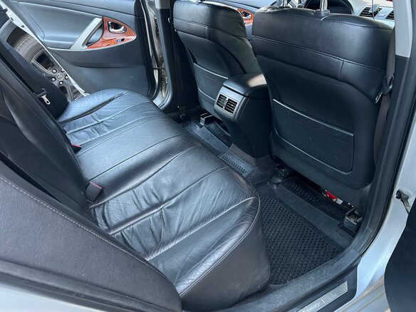 2011 Toyota Camry VI (XV40) Рестайлинг, серебристый, 1600000 рублей - вид 28
