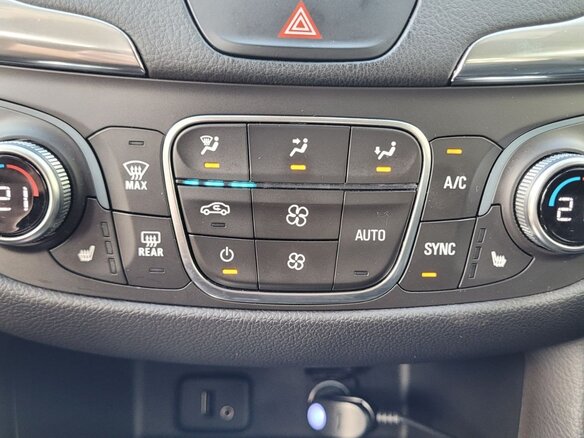 2018 Chevrolet Equinox III, красный, 1795000 рублей - вид 23