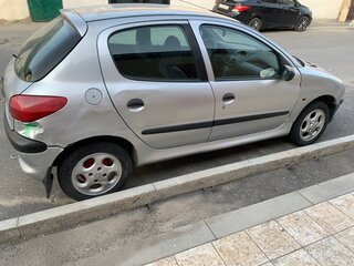 2000 Peugeot 206, серебристый, 99000 рублей, вид 3