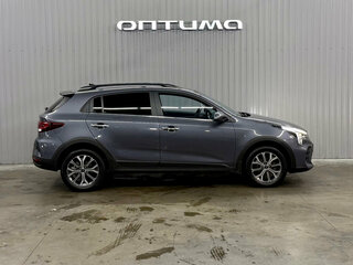 2021 Kia Rio X IV Рестайлинг, серый, 1997000 рублей, вид 4