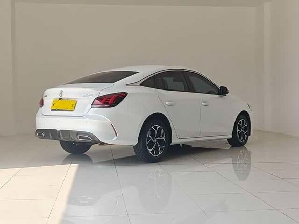2023 MG 5 II, белый, 870000 рублей - вид 5