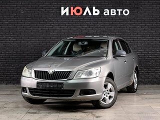 2010 Skoda Octavia II (A5) Рестайлинг, серый, 450000 рублей, вид 1