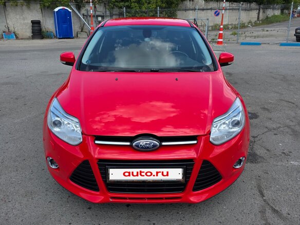2012 Ford Focus III, красный - вид 1