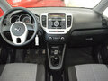 2015 Kia Venga 5-speed I Рестайлинг, красный, 895000 рублей - вид 8