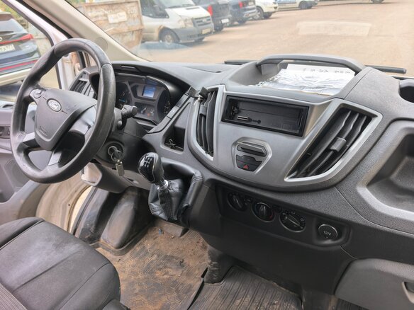 2015 Ford Transit, белый, 1600000 рублей - вид 9