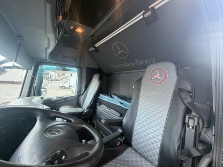 2015 Mercedes-Benz Actros, чёрный, 5900000 рублей, вид 5
