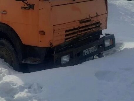 1996 КамАЗ 54115, оранжевый, 1000000 рублей, вид 4