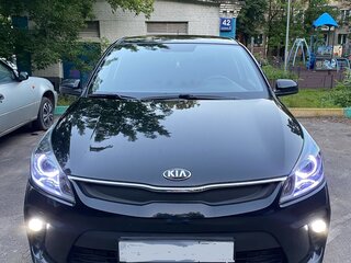 2018 Kia Rio IV, чёрный, 1385000 рублей, вид 1