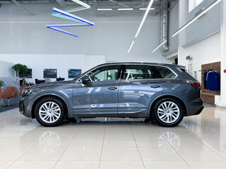 2025 Volkswagen Touareg III Рестайлинг, серый, 8450000 рублей, вид 4